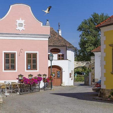 Unser Rosa Haus Fuer Sie Rust Quarto foto