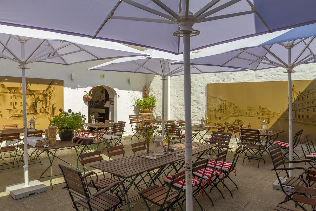 Unser Rosa Haus Fuer Sie Rust Quarto foto