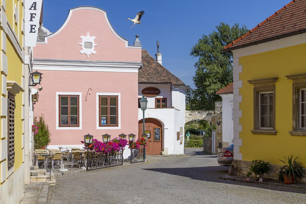 Unser Rosa Haus Fuer Sie Rust Quarto foto