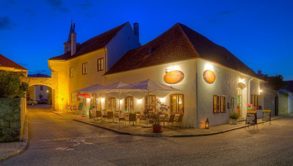 Unser Rosa Haus Fuer Sie Rust Exterior foto